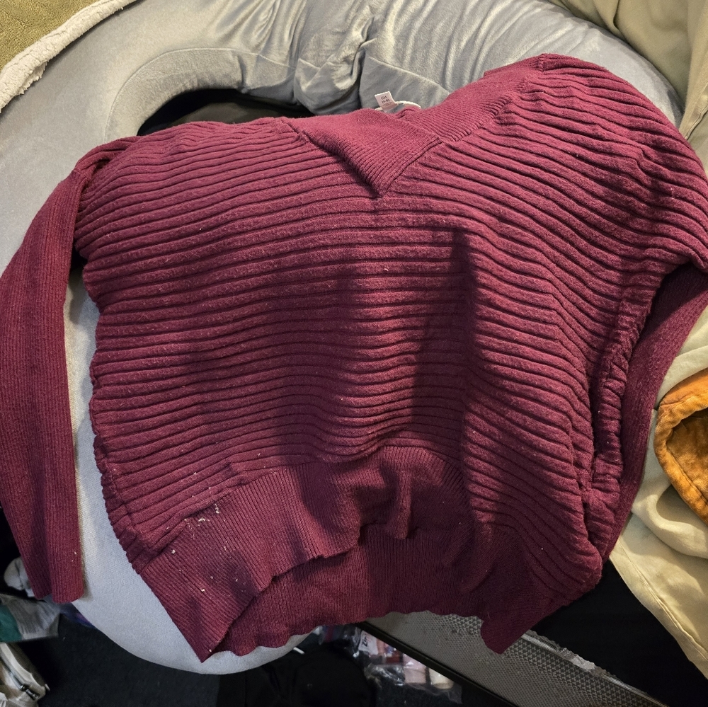 Maroon Sweater. - image 3
